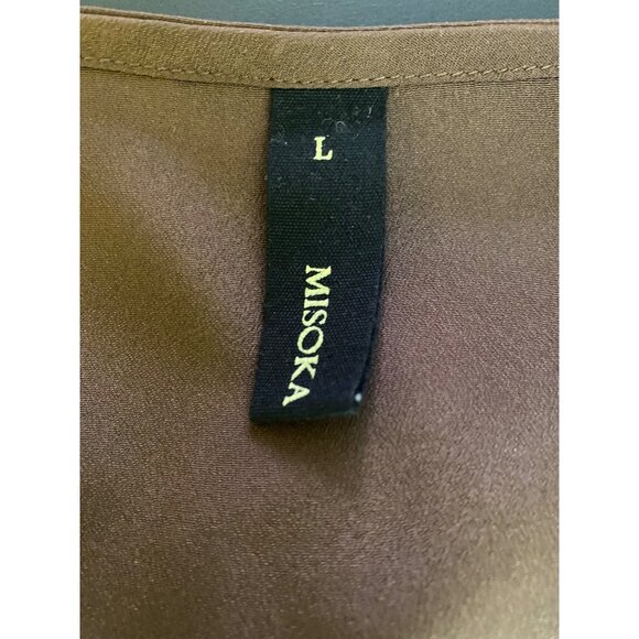 Khaki Tan Large V-Neck Blouse With Utility Pockets Basic Classic Casual Modern - Picture 3 of 5